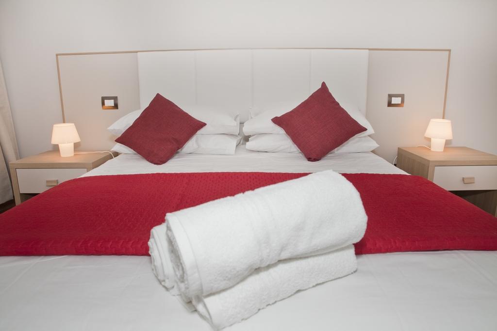 Spanish Steps House Vittoria Rome Room photo